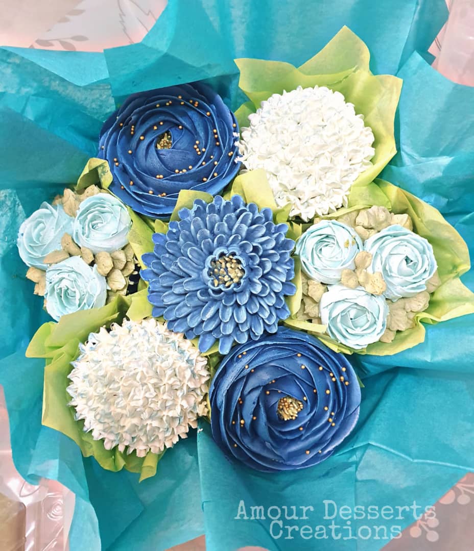 Blue and white flower cupcake bouquet by Amour Desserts